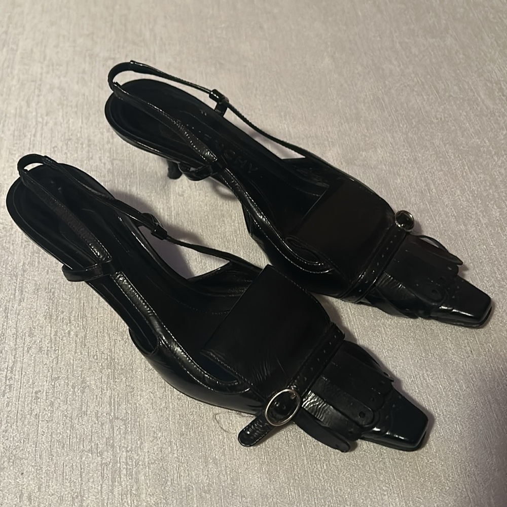 Givenchy Leather Slingback Pointed-Toe Elegant Black Women's Heels Size 5.5 - Picture 2 of 12